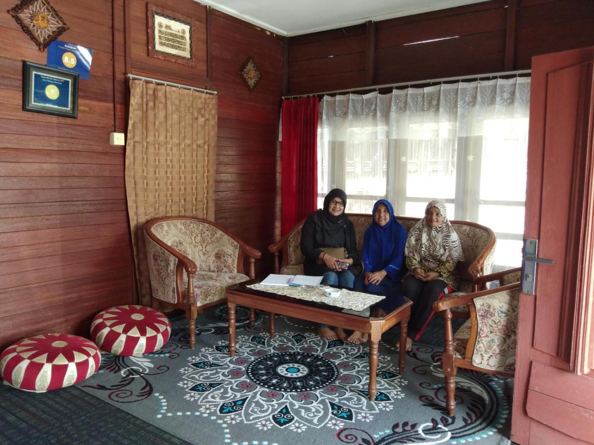 Koto Hilalang Homestay Bukittinggi Exterior photo