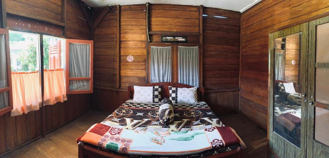 Koto Hilalang Homestay Bukittinggi Exterior photo