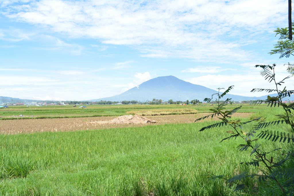 Koto Hilalang Homestay Bukittinggi Exterior photo